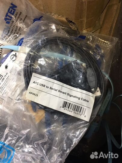 Кабель AP9833 APC