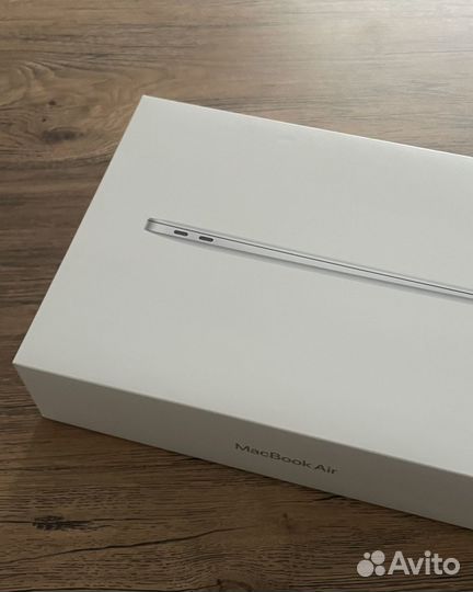 Macbook Air (2020) a2179 Silver