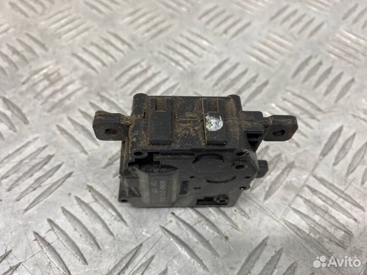 Б/У Сервопривод заслонки печки (моторчик