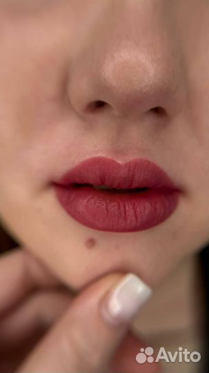 Перманентный макияж бровей и губ