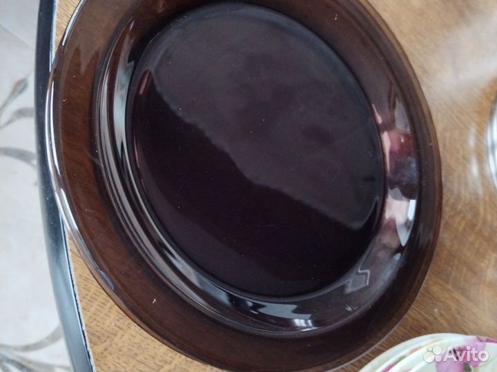 Тарелки столовые