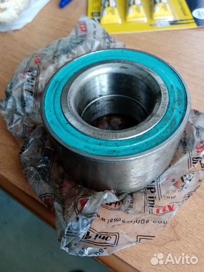 Подшипник ступицы передний 2108