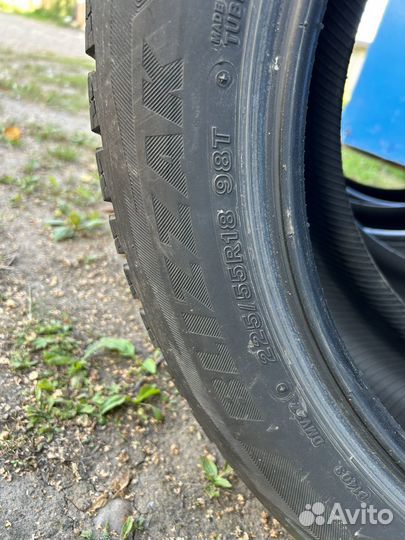 Bridgestone Blizzak DM-V3 225/55 R18