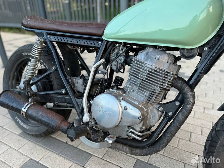 Honda CB 400 SS