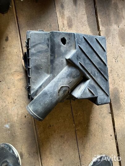 Крышка корпуса воздушного фильтра a 638 090 21 01