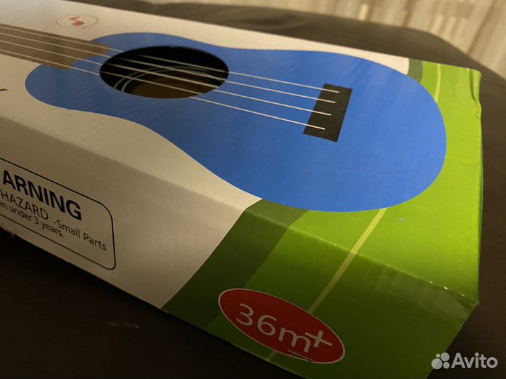 Кому укулеле)