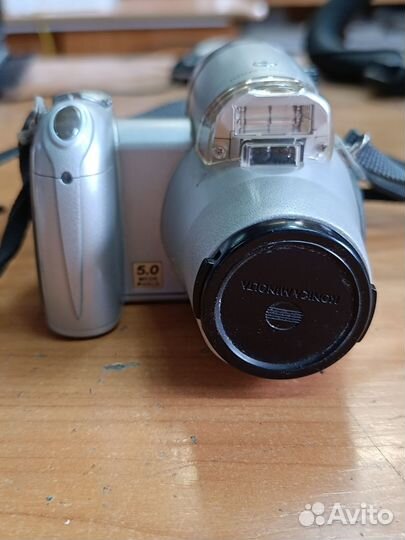 Цифровой фотоаппарат konica minolta Dimage z20