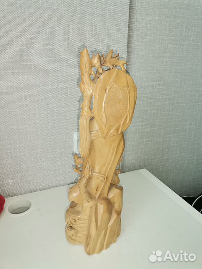 Статуэтка резная, из дерева, ручная работа