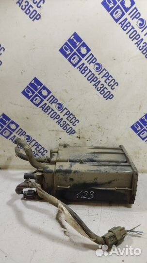 Абсорбер Infiniti G35 седан 3.5 VQ35DE 2006