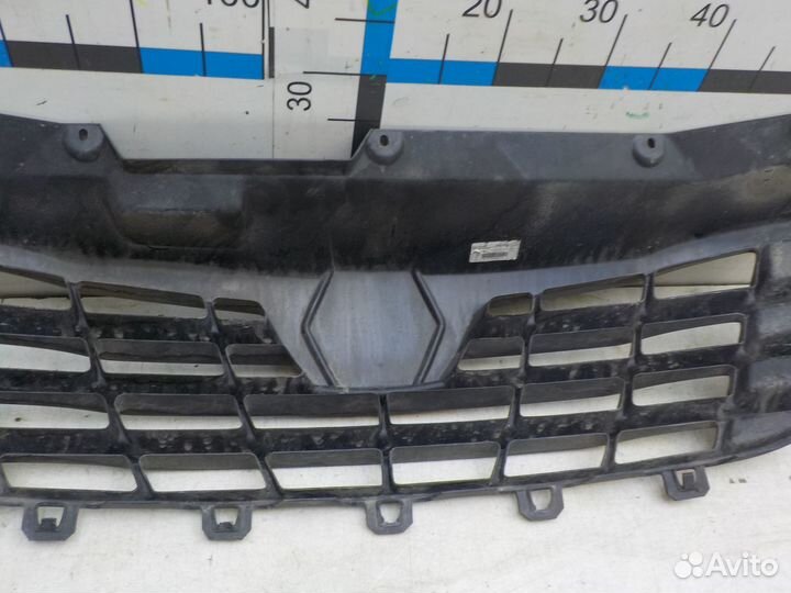 Б/У Б/У Решетка радиатора Sollers Atlant 2022