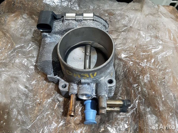 Заслонка дроссельная Ауди A6 C5 A4 B5 А6 С5 2.4