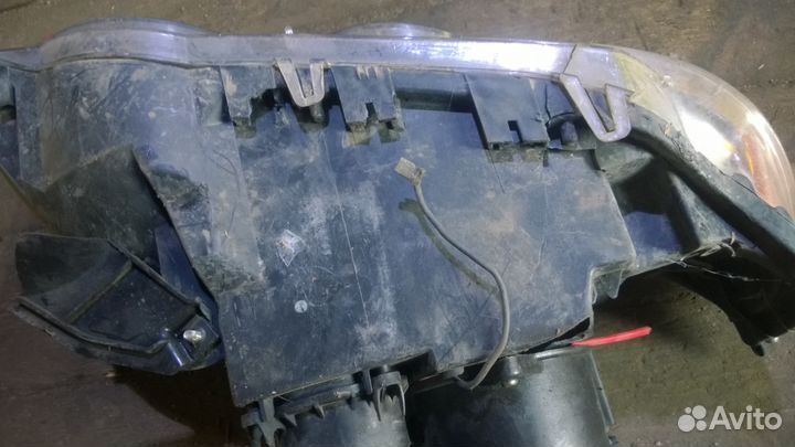 BMW E53 X5 фара левая 2002