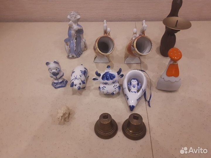 Фарфоровые бронзовые статуэтки