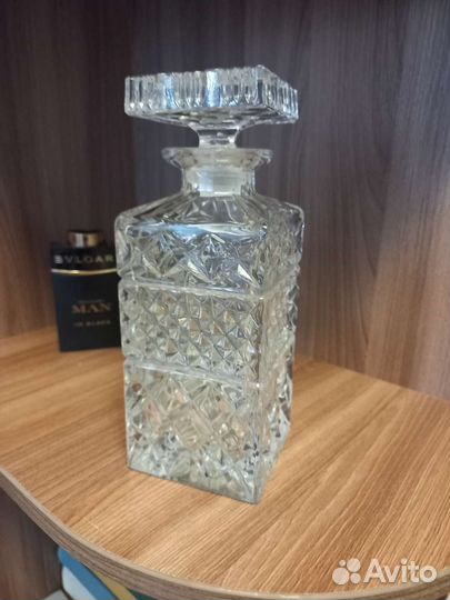 Штоф хрустальный