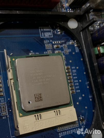 Материнская плата с процессором