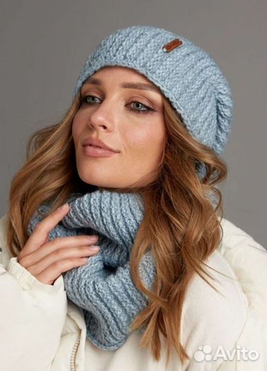 Комплект шапка и снуд женский