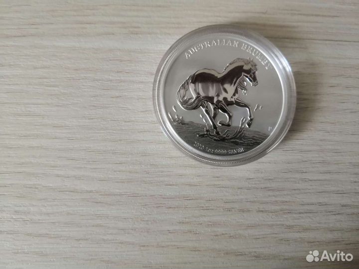 Серебряная монета Лошадь Брамби