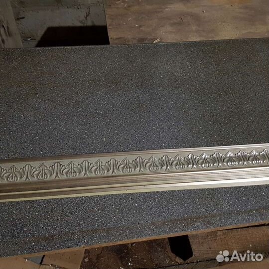 Карниз потолочный бу