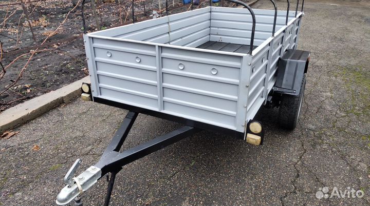 Прицеп на легковой автомобиль