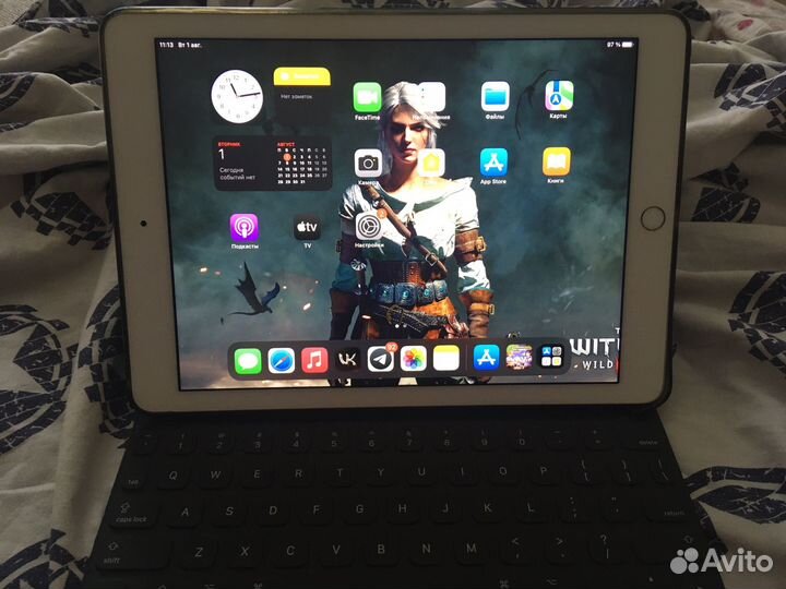 iPad pro 9,7 256 gb (золотой)