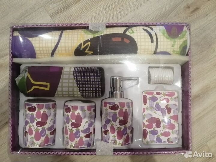 Набор аксессуаров для ванной