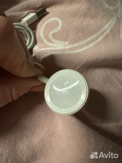 Зарядное устройстводля Apple Watch