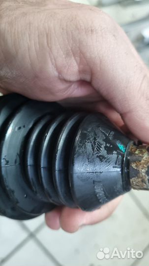 Пыльник рулевой рейки chevrolet traverse 2018