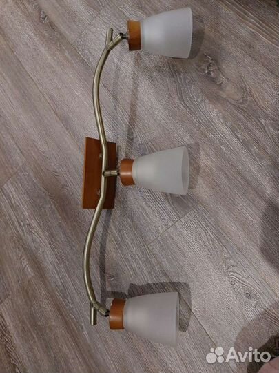 Светильник настенный