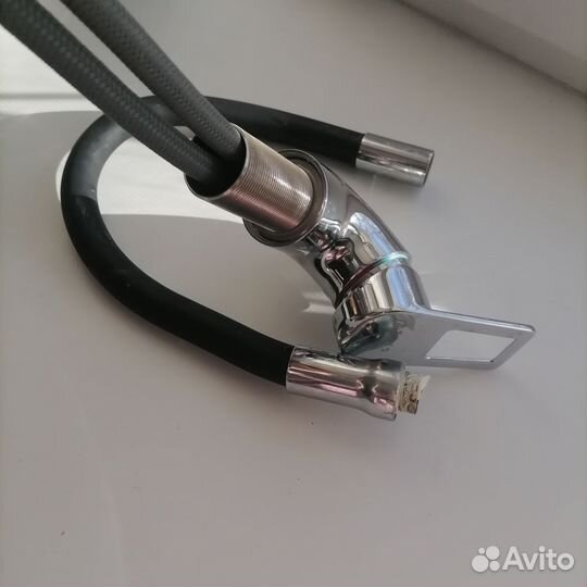 Кран шаровый на кухню гибкий