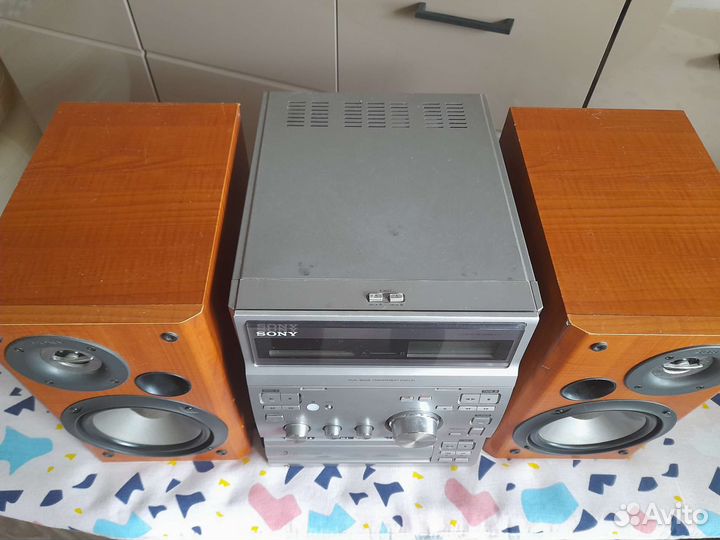 Музыкальный центр sony