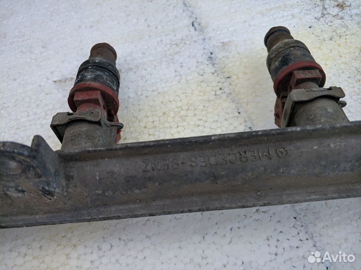 Топливная рампа с форсунками mercedes vito 638 2.3