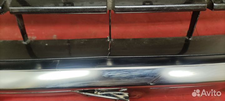 Решетка радиатора Lexus NX