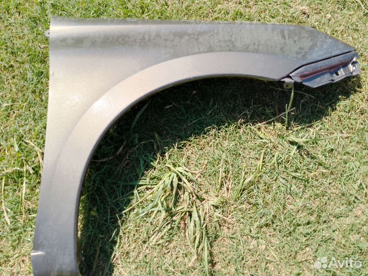 Крыло переднее granta