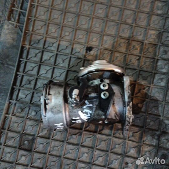 Дроссельная заслонка Volkswagen Sharan 1.9 tdi