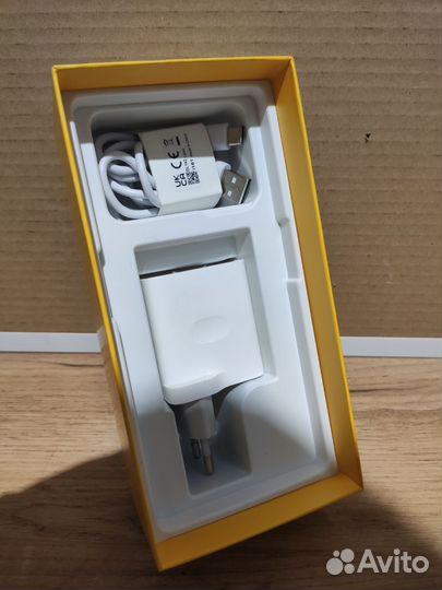 realme 8i, 4/64 ГБ