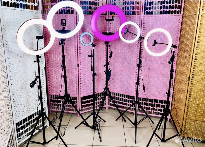 Кольцевая лампа со штативом