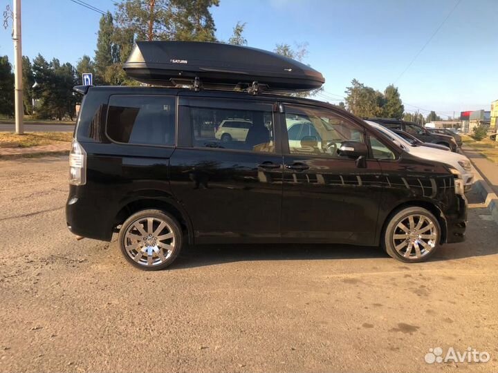 Автобокс на крышу Тойота Вокси 700 литров