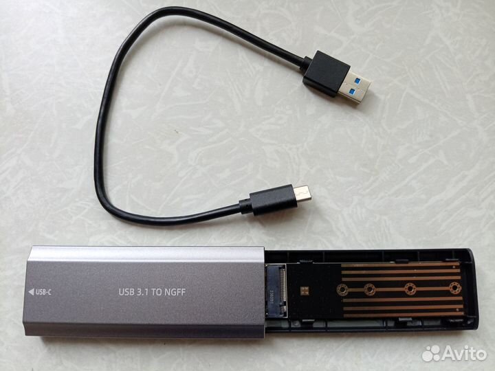 Бокс для SSD диска ngff (M2) с выходом USB 3.0