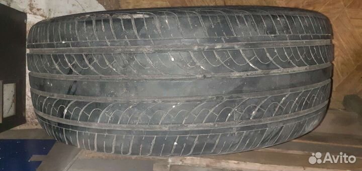 Maxtrek Ingens A1 215/55 R17