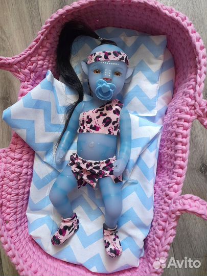 Новая плетеная переноска для кукол
