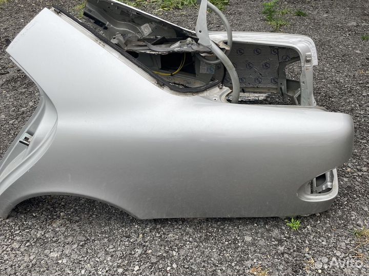 Крыло заднее левое Mercedes w210