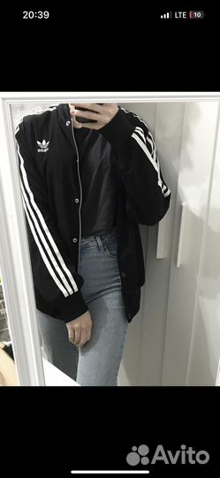 Бомбер adidas женский