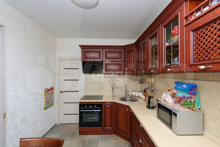 2-к. квартира, 57 м², 3/5 эт.