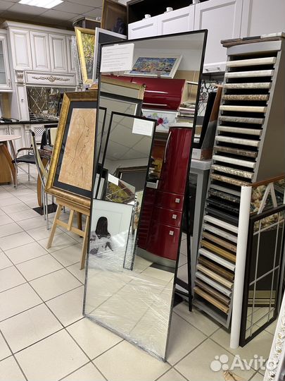 Зеркало в полный рост разное