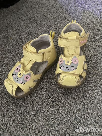 Босоножки детские 22 размер