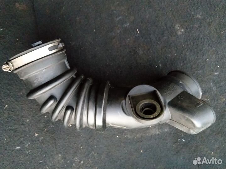 Патрубок Jeep Grand Cherokee WK2 3.0 дизель