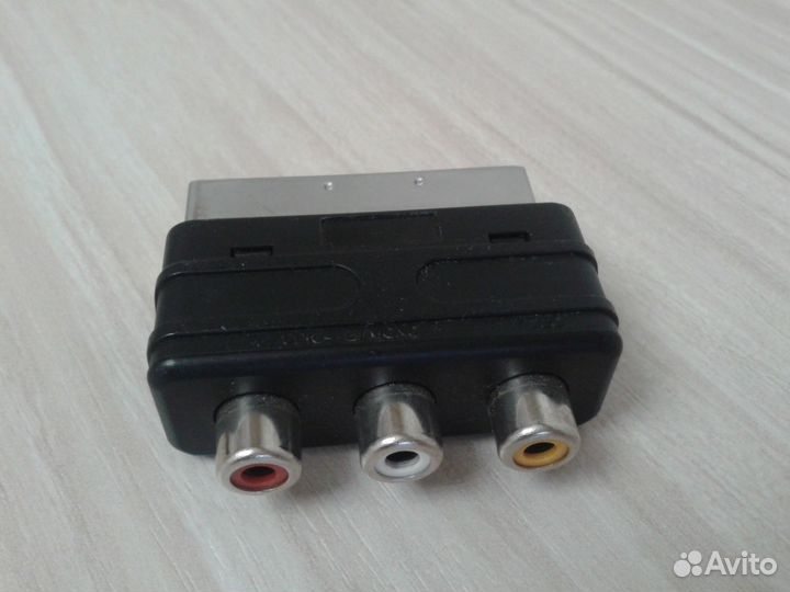 Зарядка для телефона, переходники, наушники