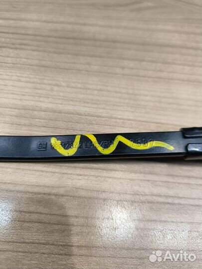 Поводок стеклоочистителя передний правый F. Focus