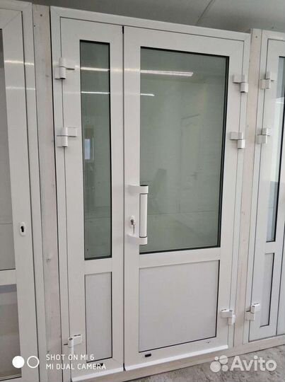 Алюминиевые двери пластиковые входные группы