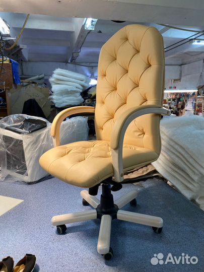 Кресло офисное